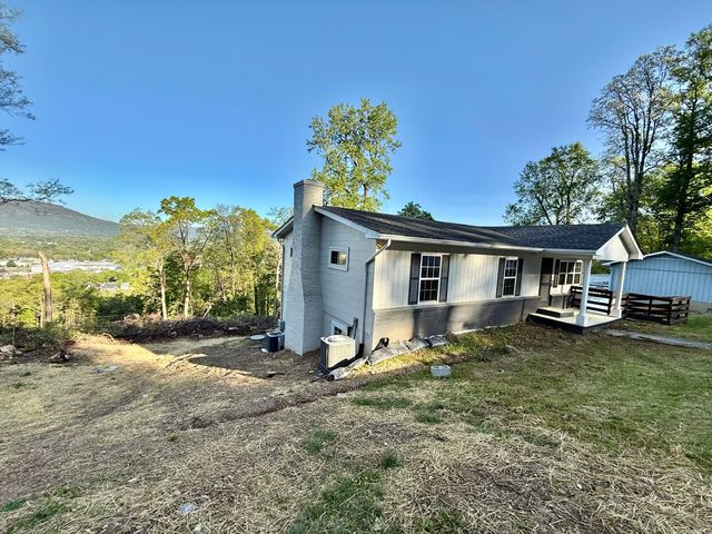 3033 Westside Drive, Chattanooga, TN 37404