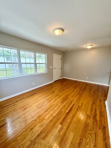 3033 Westside Drive, Chattanooga, TN 37404