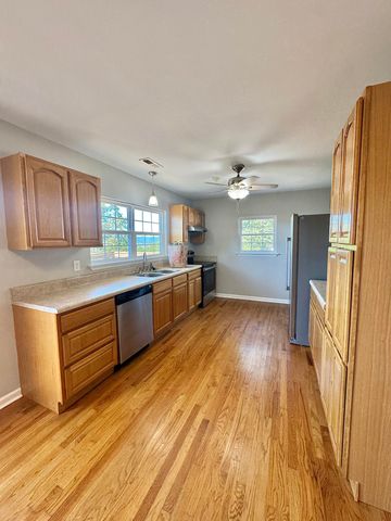 3033 Westside Drive, Chattanooga, TN 37404