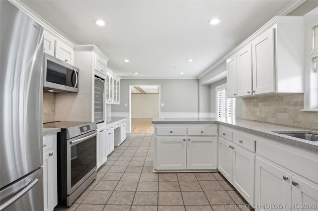 3704 S Braden Place, Tulsa, OK 74135