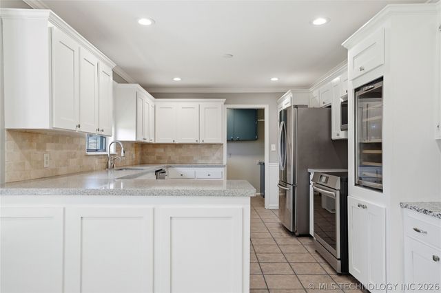 3704 S Braden Place, Tulsa, OK 74135