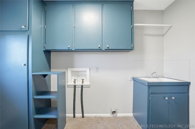 3704 S Braden Place, Tulsa, OK 74135