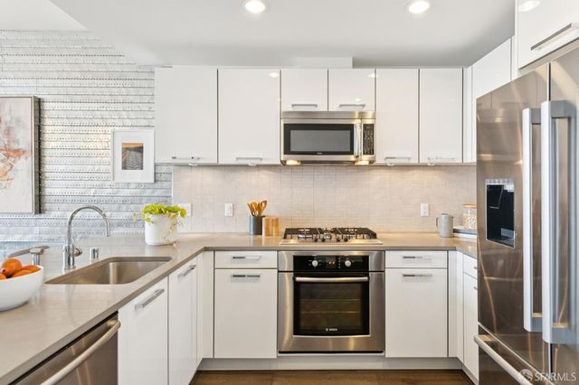 1 Hawthorne Street 23D, San Francisco, CA 94105