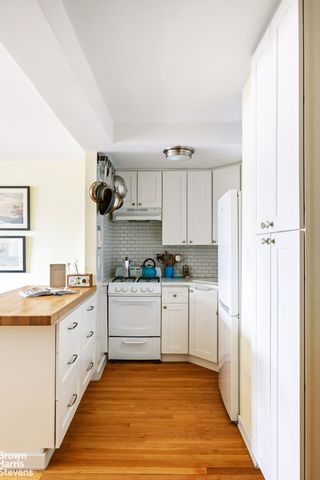 3976 57th St Apt 4G, New York City, NY 11377