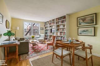3976 57th St Apt 4G, New York City, NY 11377