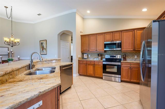 9453 NE DISCOVERY TERRACE 201C, Bradenton, FL 34212