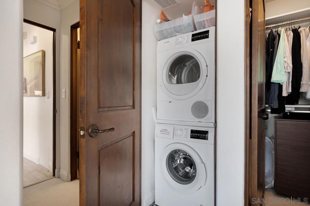 Image 16 of property listing at 410 Pearl St. 2B, La Jolla, CA 92037