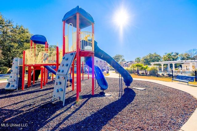 2252 Beach Drive, 1304, Gulfport, MS 39507