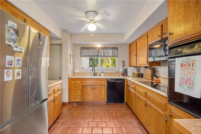 1709 Harbor Way, Seal Beach, CA 90740