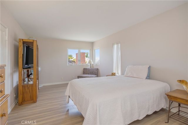 1709 Harbor Way, Seal Beach, CA 90740