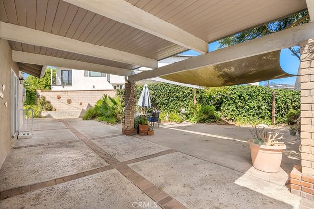 1709 Harbor Way, Seal Beach, CA 90740