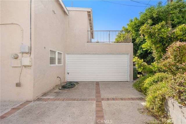 1709 Harbor Way, Seal Beach, CA 90740