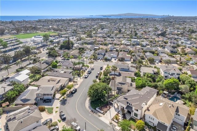 1709 Harbor Way, Seal Beach, CA 90740