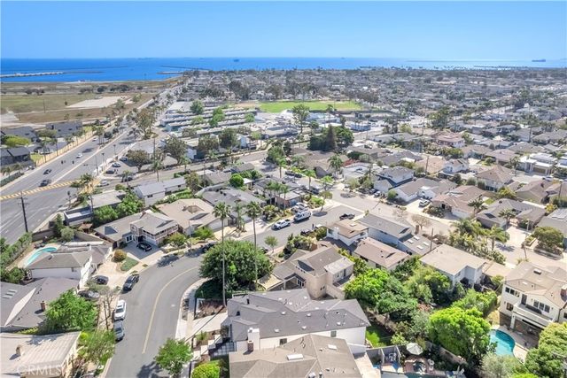 1709 Harbor Way, Seal Beach, CA 90740
