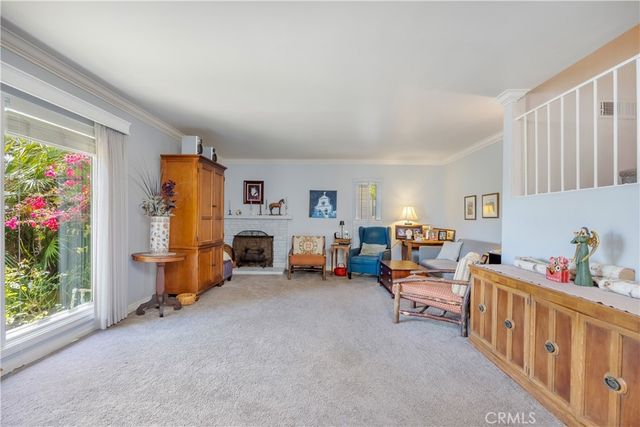 1709 Harbor Way, Seal Beach, CA 90740