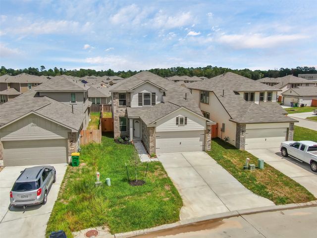 16609 Merry Pines Drive, Conroe, TX 77302
