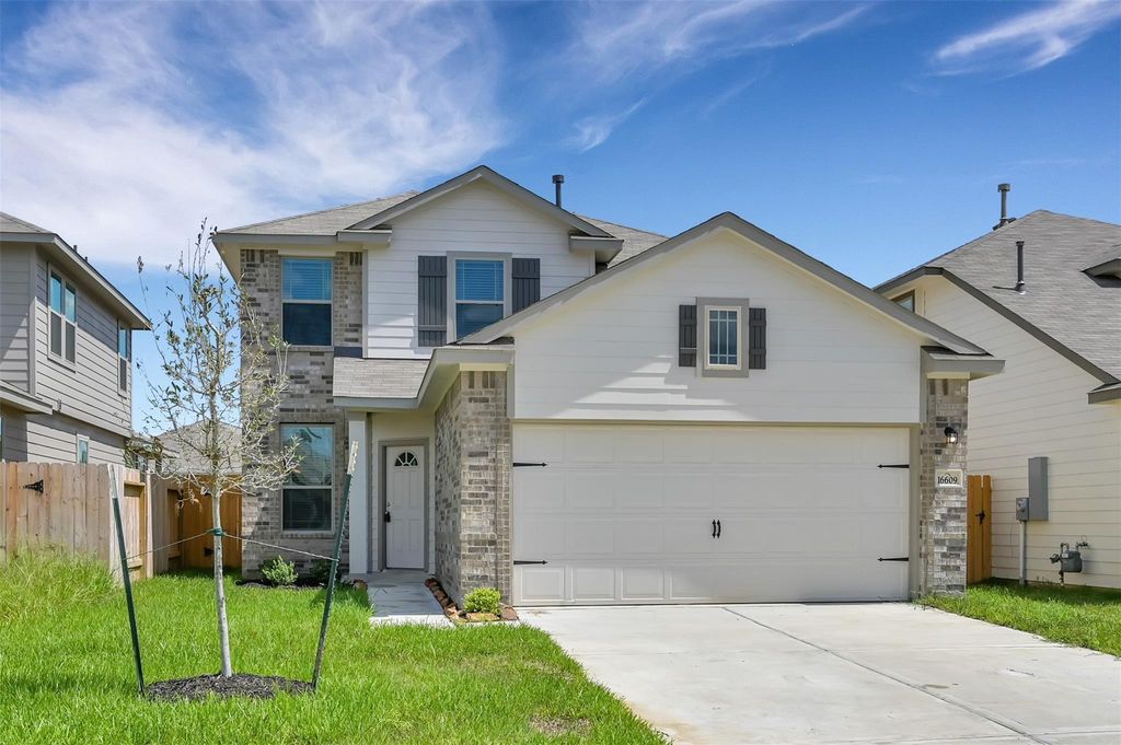 16609 Merry Pines Drive, Conroe, TX 77302