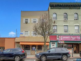1011 Summit Avenue, Union City, NJ 07087