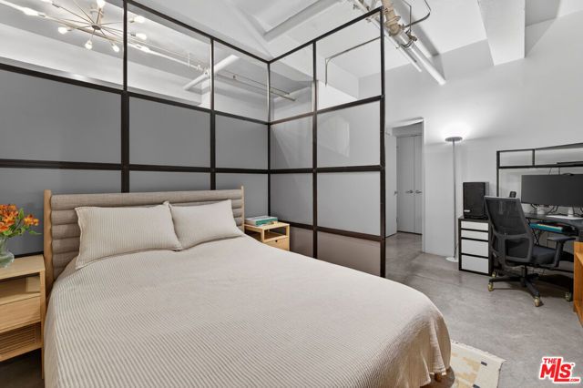849 S Broadway 203, Los Angeles, CA 90014