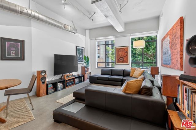 849 S Broadway 203, Los Angeles, CA 90014