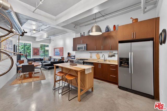 849 S Broadway 203, Los Angeles, CA 90014