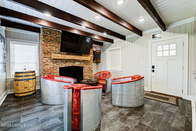 110 E Brashear Ave, Bardstown, KY 40004