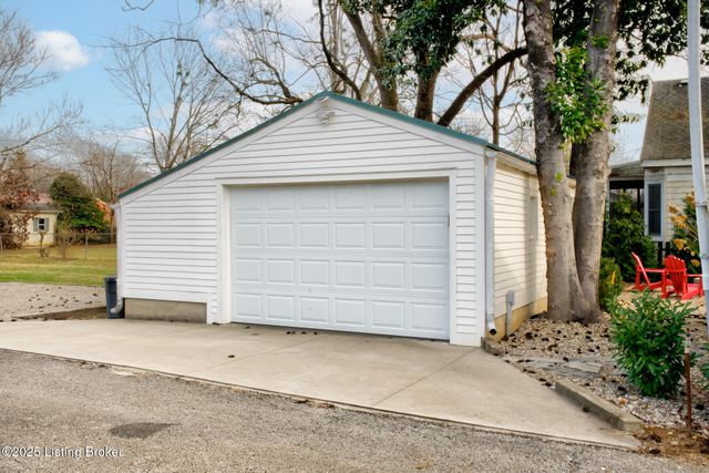 110 E Brashear Ave, Bardstown, KY 40004