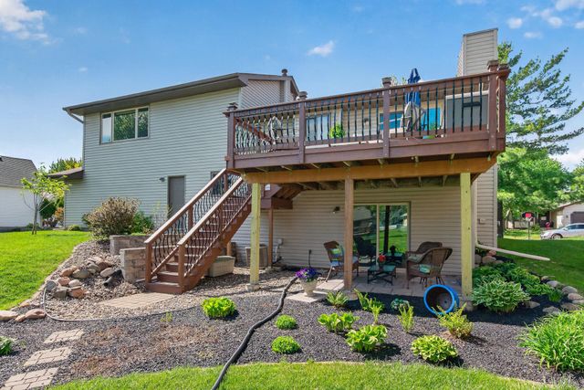2287 Helmo Court N, Oakdale, MN 55128