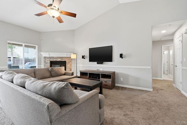 1155 W Julia Way, Hanford, CA 93230