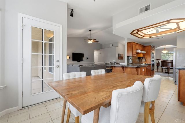 1155 W Julia Way, Hanford, CA 93230