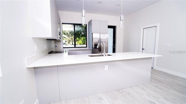 404 E SEWARD STREET, Tampa, FL 33604