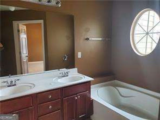 945 Pierce Brennen Drive, Lawrenceville, GA 30043