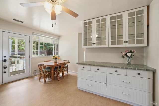 1856 Terry Rd, Santa Rosa, CA 95403