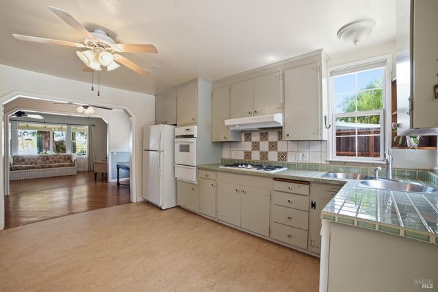 1856 Terry Rd, Santa Rosa, CA 95403