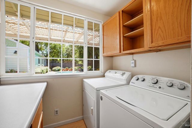 1856 Terry Rd, Santa Rosa, CA 95403