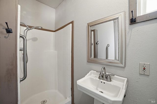 1856 Terry Rd, Santa Rosa, CA 95403