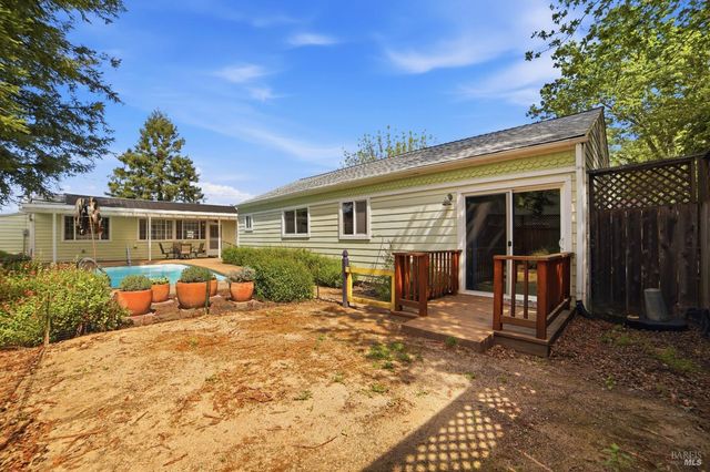 1856 Terry Rd, Santa Rosa, CA 95403