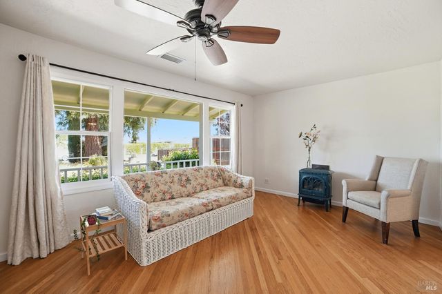 1856 Terry Rd, Santa Rosa, CA 95403