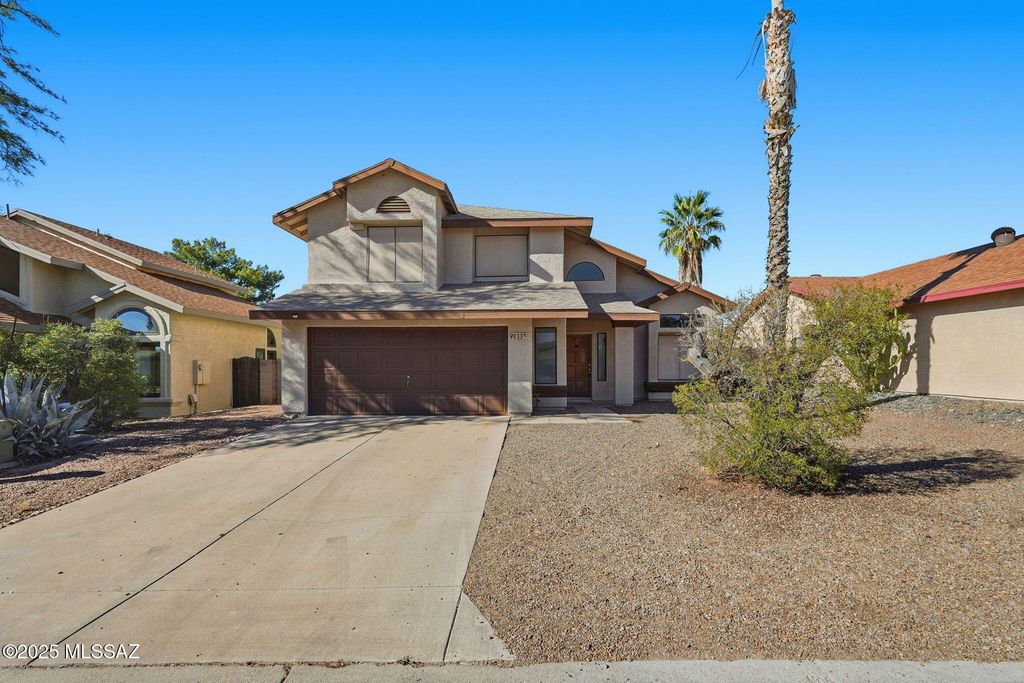 9033 N Tiger Eye Way, Tucson, AZ 85742