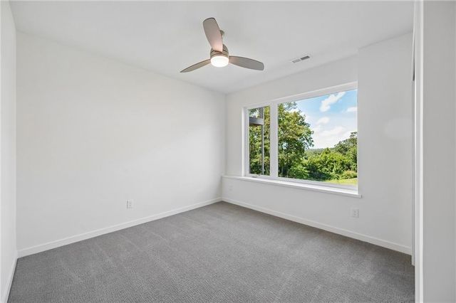 5870 Chateau Court, Parkville, MO 64152