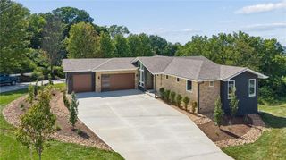 5870 Chateau Court, Parkville, MO 64152