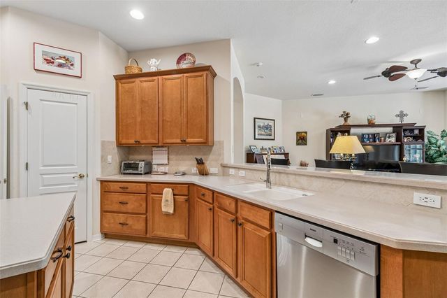 7308 AMBLESIDE DRIVE, Land O Lakes, FL 34637