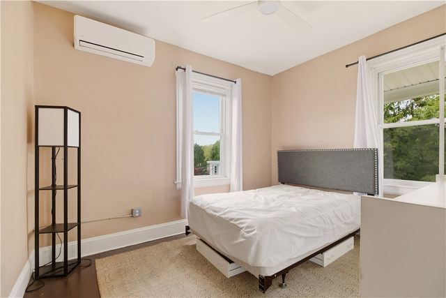 29 Prospect Street 3, Bristol, RI 02809