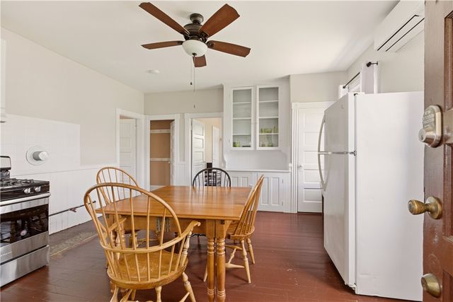 29 Prospect Street 3, Bristol, RI 02809