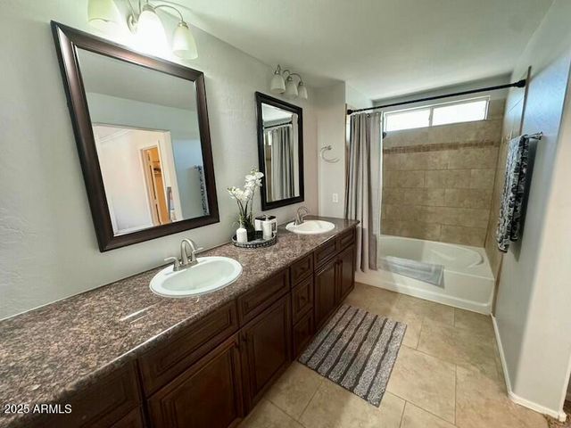 4235 E BETSY Lane, Gilbert, AZ 85296