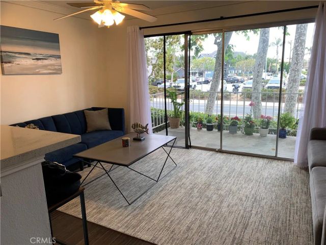 300 Cagney 115, Newport Beach, CA 92663