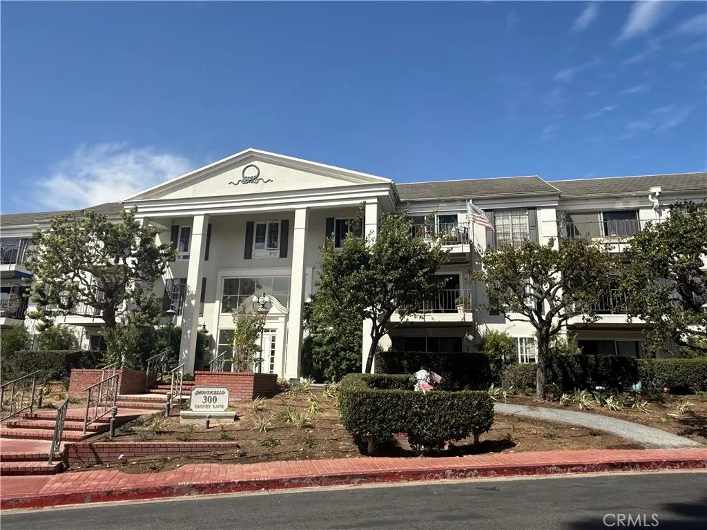 300 Cagney 115, Newport Beach, CA 92663