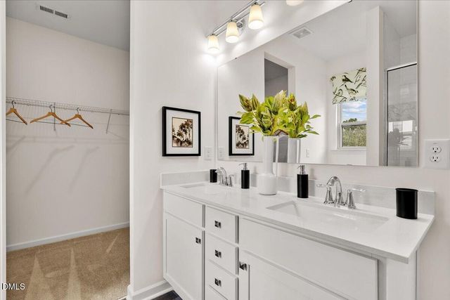 48 Paperwhite Place, Clayton, NC 27527