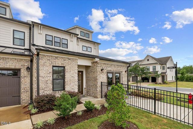 48 Paperwhite Place, Clayton, NC 27527