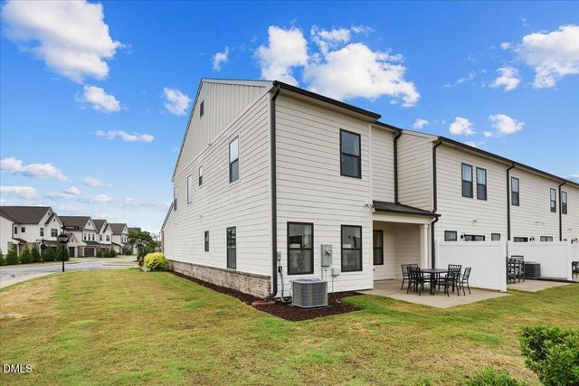 48 Paperwhite Place, Clayton, NC 27527